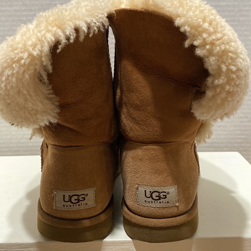 Ugg “Bailey Button” Tan Boots - image 4